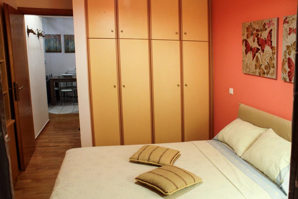 Ouranos Apartment Атина Екстериор снимка