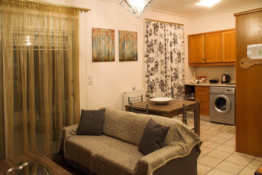 Ouranos Apartment Атина Екстериор снимка